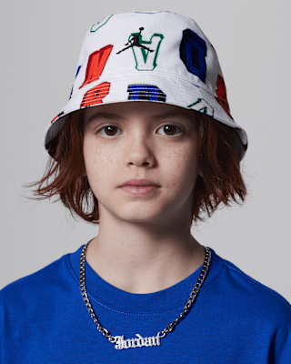 JAN+SIGNATURE+BUCKET+HAT.png